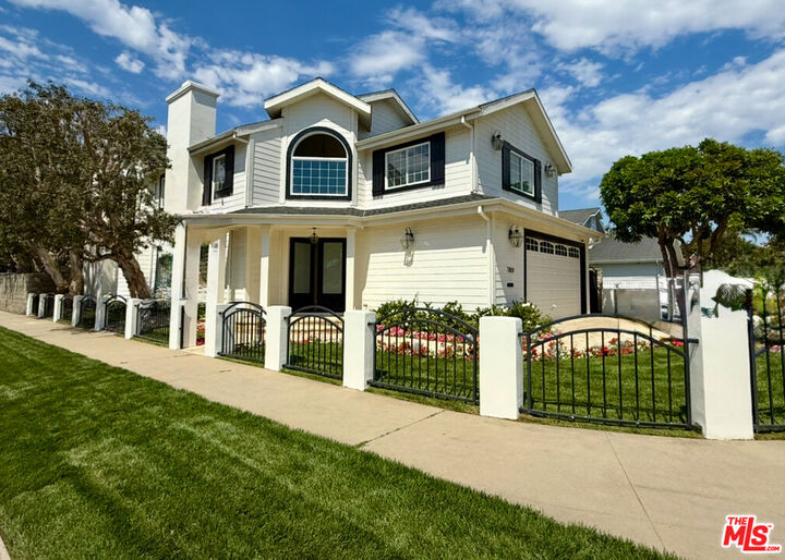 Property Photo:  7861 W 80th St  CA 90293 