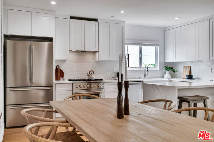 Property Photo:  7832 Croydon Ave  CA 90045 