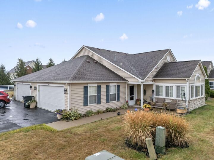 Property Photo:  485 New Park Drive  OH 43302 