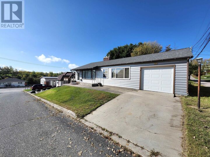 Property Photo: 214 Sixth Ave ON P9N 2C1