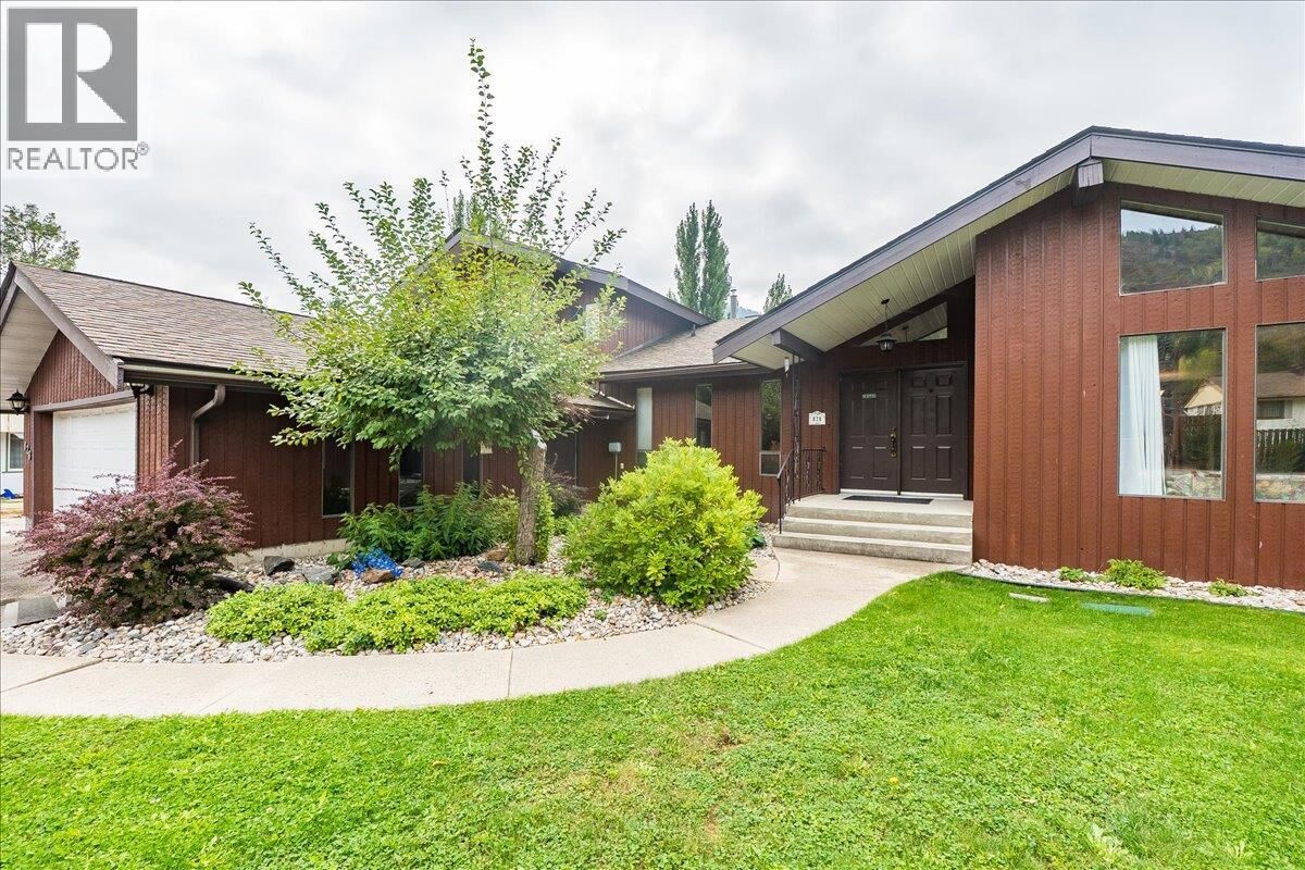Property Photo:  828 8th Avenue  BC V0G 1P0 