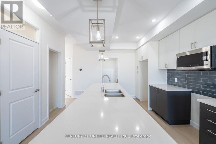 Photo de la propriété:  309 Mullighan Gardens  ON K9K 0G3 