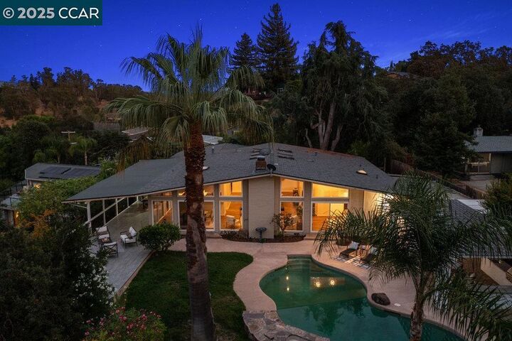 Property Photo:  2085 Magnolia Way  CA 94595 