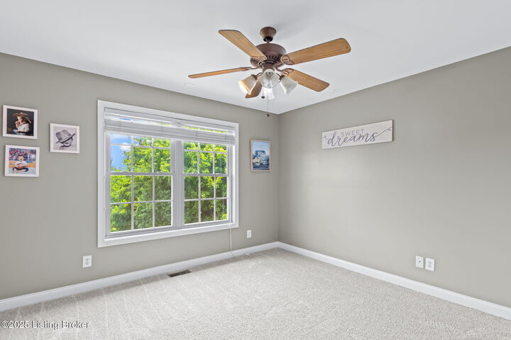 Property Photo: 354 Peach Orchard Cir KY 40023