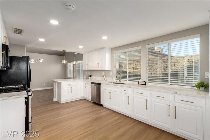 8190 Fox Tail Way  Las Vegas NV 89123 photo