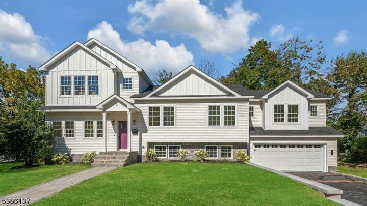 Property Photo:  2 Rose Ln  NJ 07901 
