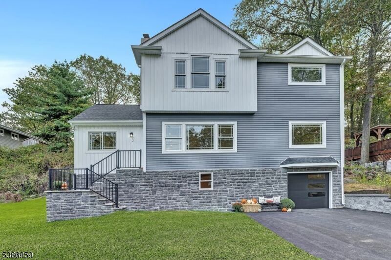 Property Photo:  94 Upper High Crest Dr  NJ 07480 