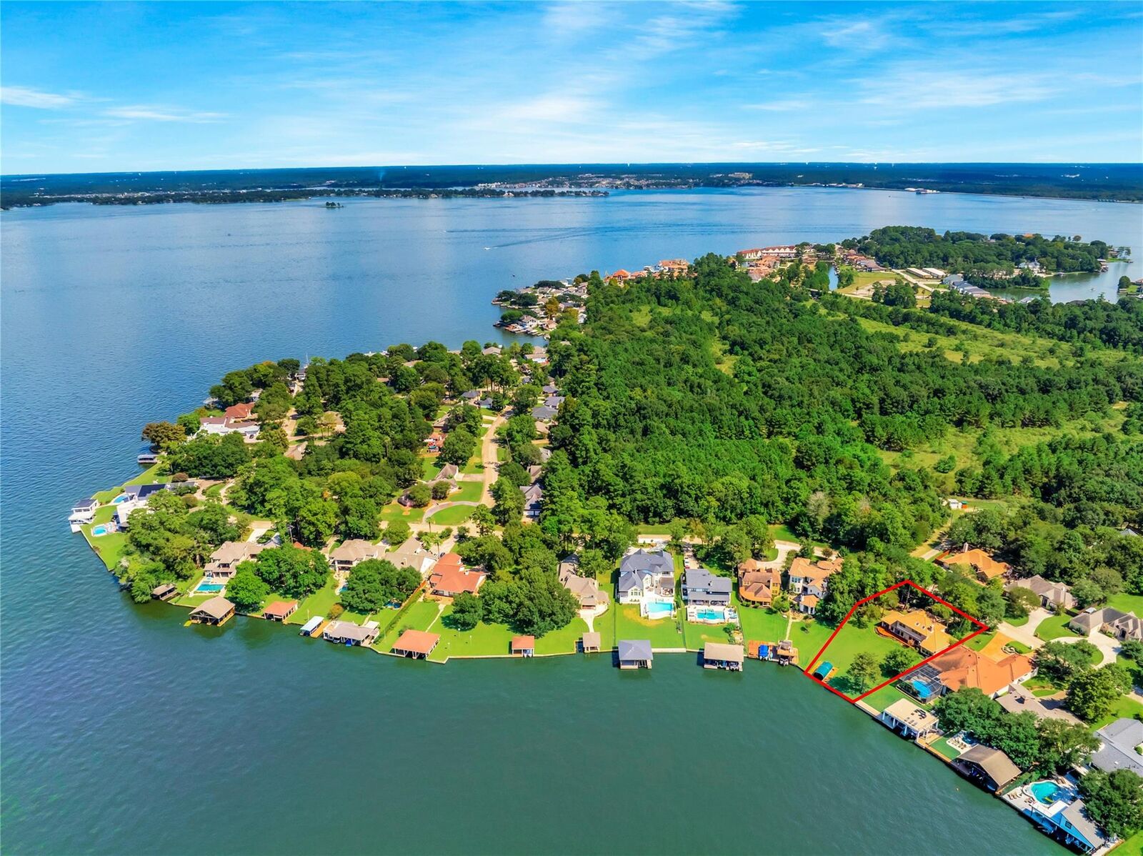 Property Photo:  142 Lakeside Drive  TX 77356 