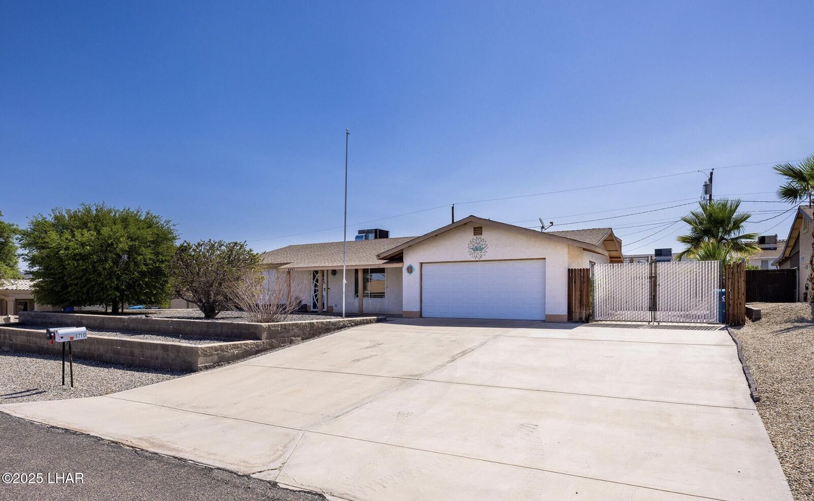 Property Photo:  1710 Outrigger Dr  AZ 86404 
