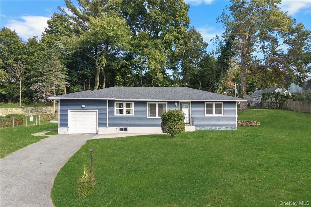 Property Photo:  1 Crescent Court  NY 10566 