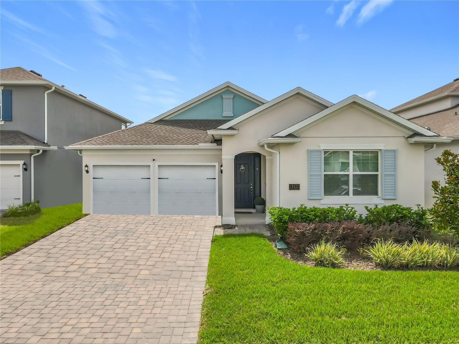 Property Photo:  19122 Planetree St  FL 32827 
