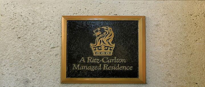 Property Photo:  1300 Benjamin Franklin Drive 709  FL 34236 