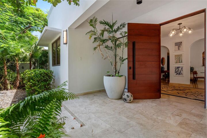 Property Photo:  2160 Calle General Patton  PR 00913 