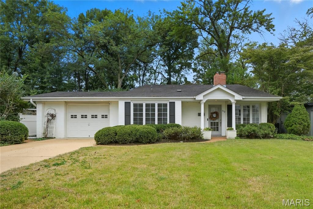 Property Photo:  49 Waverton Drive  MO 63124 