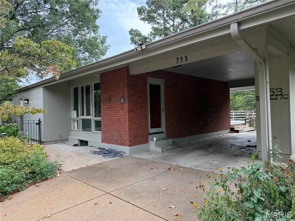 Property Photo:  753 W Jewel Avenue  MO 63122 