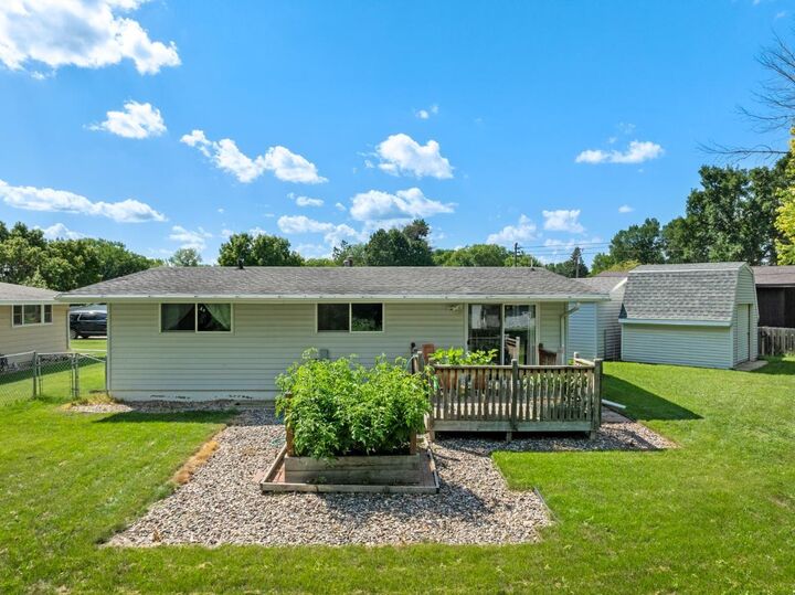 Property Photo: 2510 2nd Ave SW ND 58701