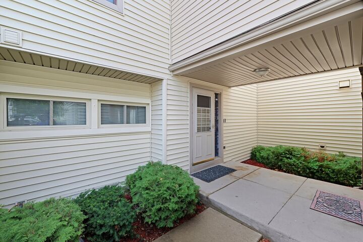 Property Photo:  18638 Golfview Drive  IL 60429 