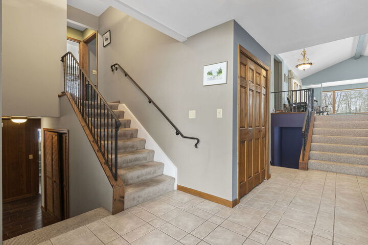 Property Photo:  520 Eton Drive  IL 60010 