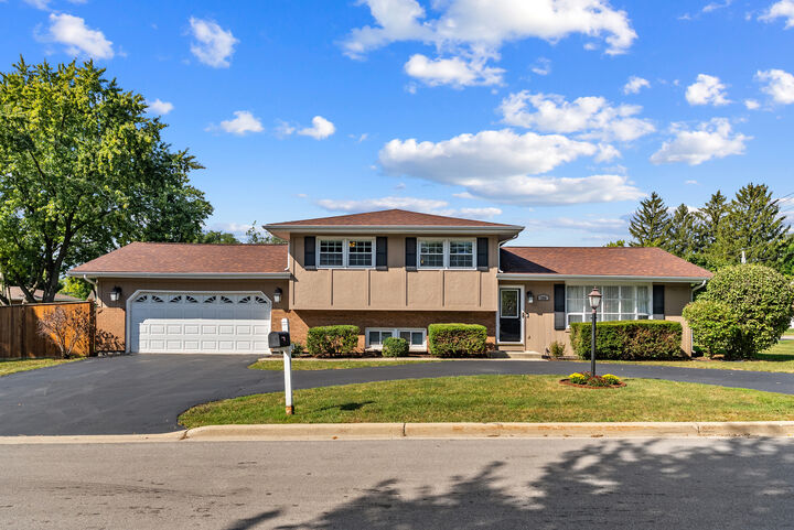 500 S Wilmette Street  Westmont IL 60559 photo