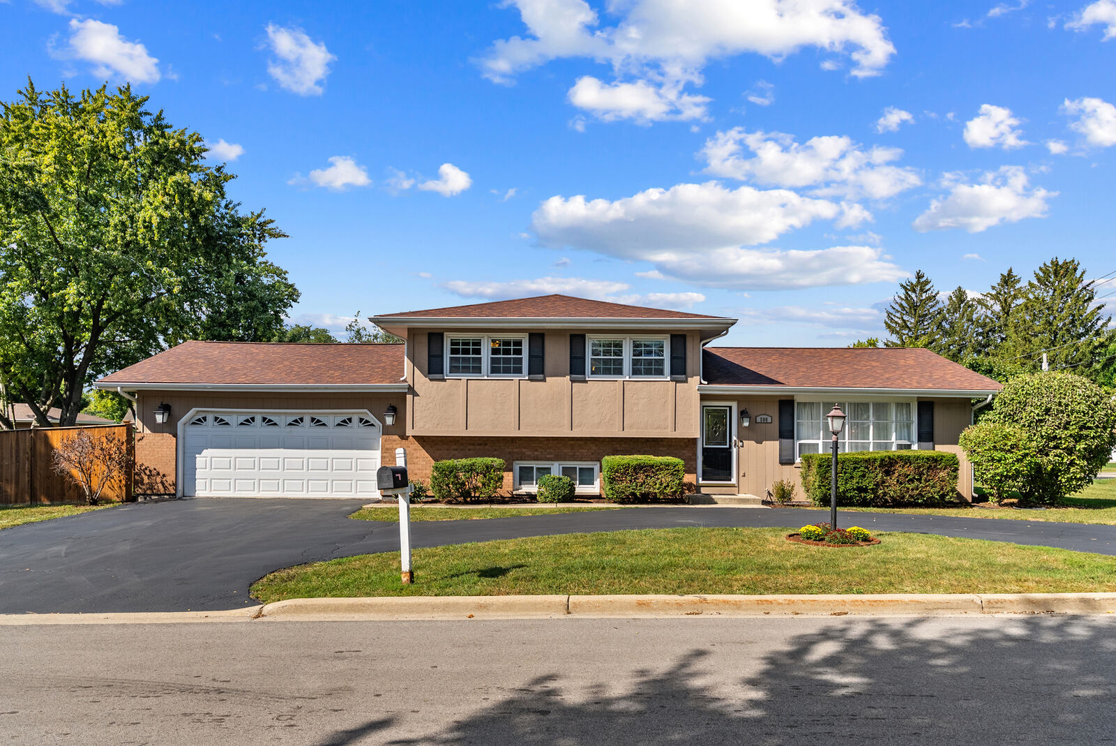 Property Photo: 500 S Wilmette Street IL 60559