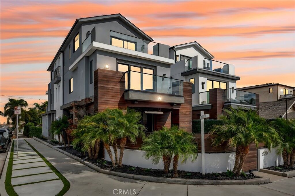 Property Photo: 620 Huntington Street CA 92648