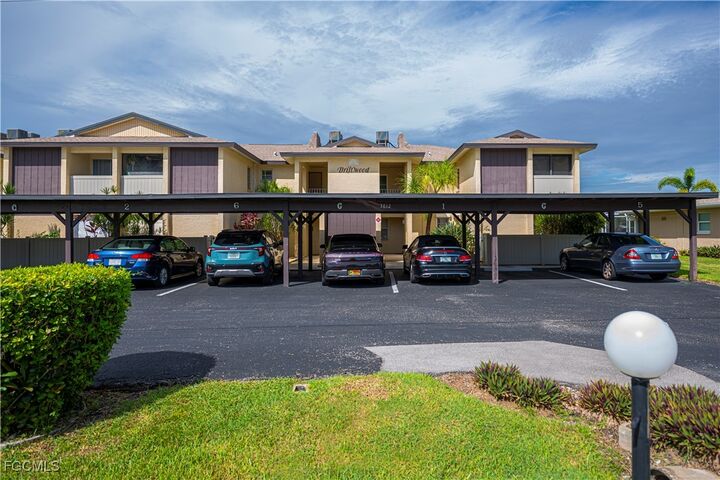 Property Photo:  3612 SE 12th Avenue 6  FL 33904 