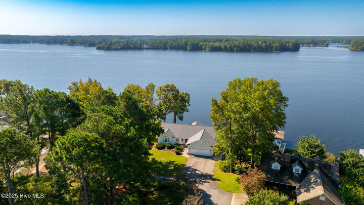 Property Photo:  175 Paradise Drive  NC 27842 