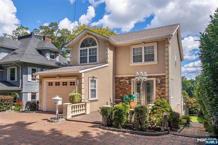 Property Photo:  1243 Valley Road  NJ 07043 