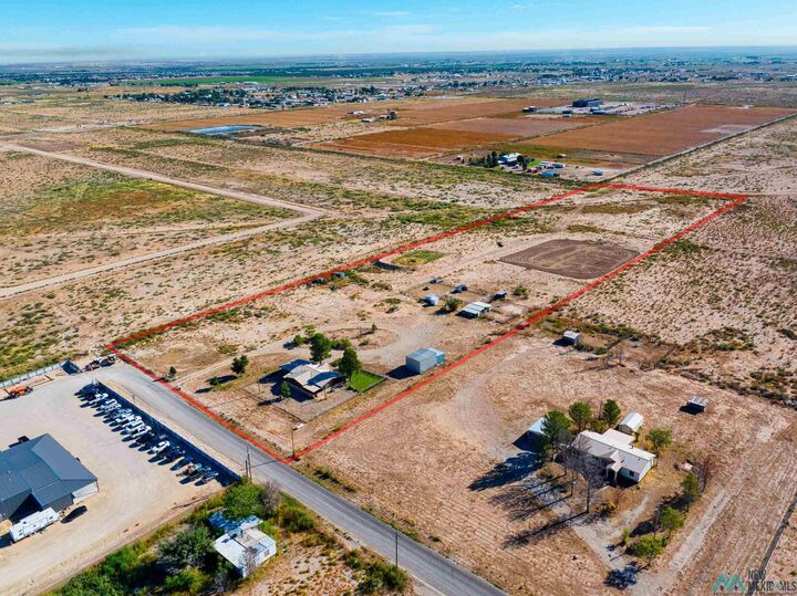 Property Photo:  6306 Vest Road  NM 88220