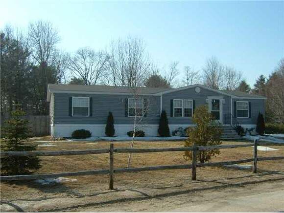 Property Photo:  7 Acre Street  NH 03077 