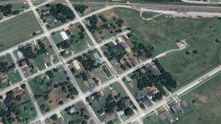Property Photo:  1218 E 12th Avenue  TX 75110 