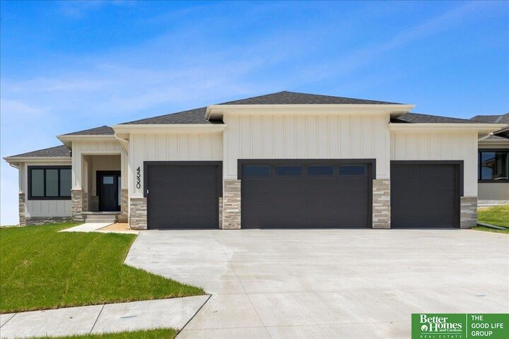 5425 N 213th Street  Elkhorn NE 68022 photo