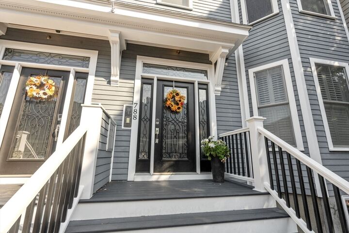 788 E 4th St 3  Boston MA 02127 photo