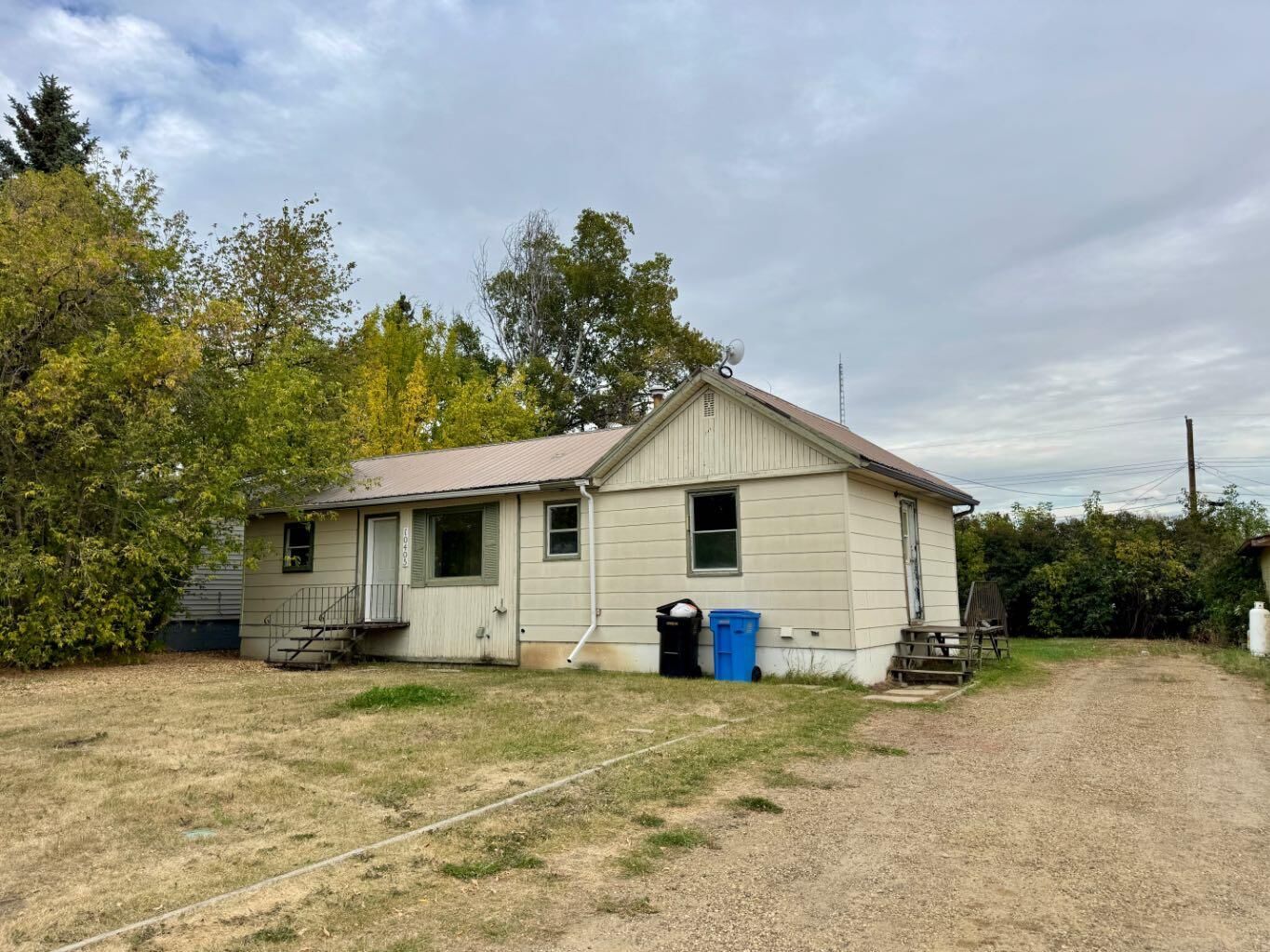 Property Photo:  10405 115 Street  AB T0H 1L0 
