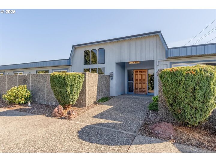 Property Photo:  743 Marine View Dr 8  WA 98632 