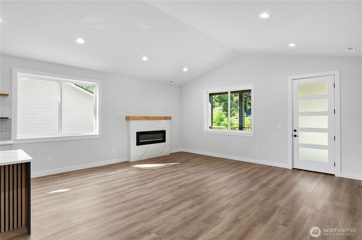 Property Photo:  360  Deerhaven Lane  WA 98284 