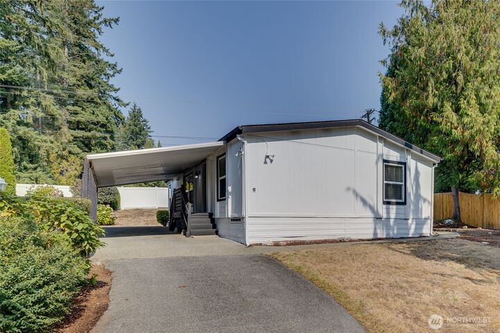 Property Photo:  3504  Seattle Hill Road 6  WA 98012 