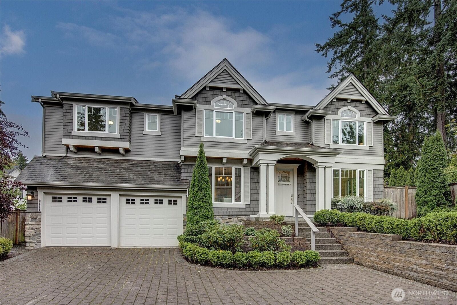 Property Photo:  9521  132nd Avenue NE  WA 98033 