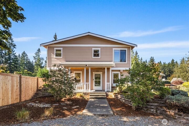 14105  143rd Avenue SE  Renton WA 98059 photo