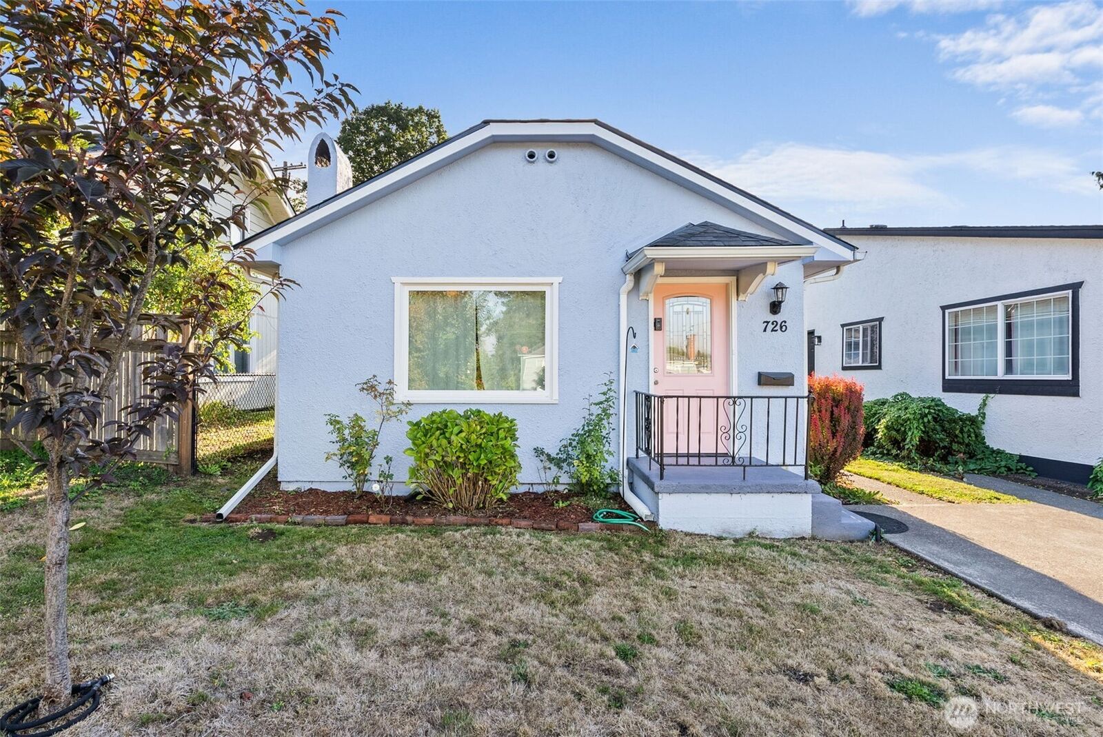 Property Photo:  726 S Pearl Street  WA 98531 