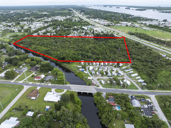 Property Photo:  2100 N US Hwy 1  FL 34945 