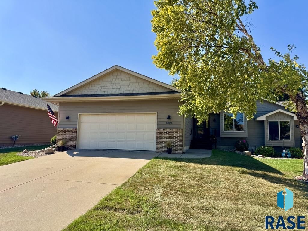 Property Photo:  6803 S Witzke Ave  SD 57108 