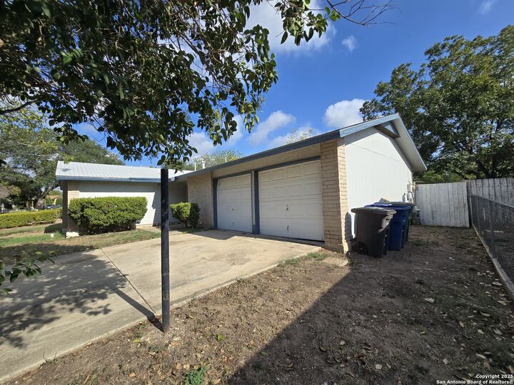 Property Photo:  9054 Bowline  TX 78242 