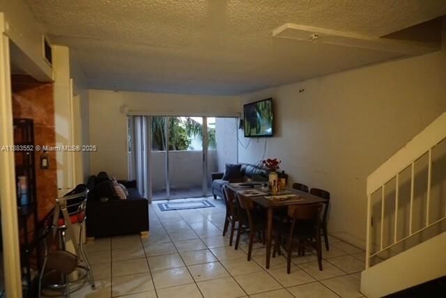 Property Photo: 10661 SW 108th Ave 3B FL 33176