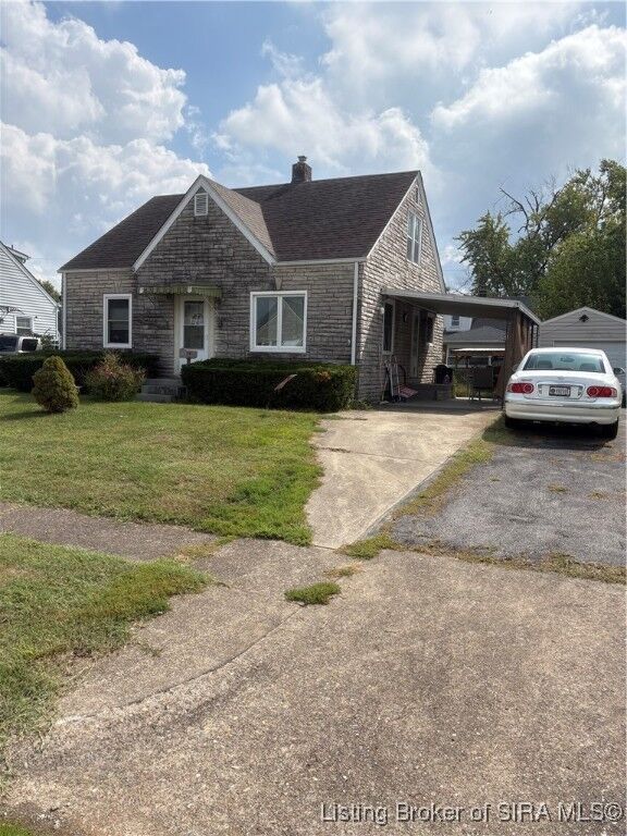 Property Photo: 524 Andalusia Avenue IN 47129