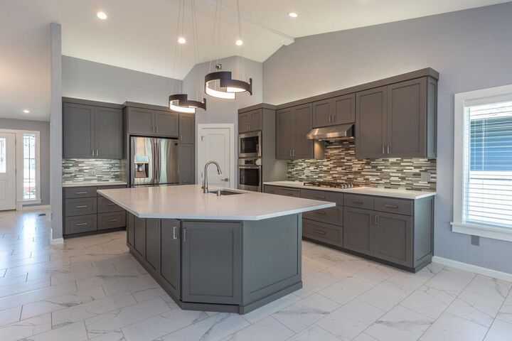 Property Photo:  3906 S Glendora Dr  WA 99223 