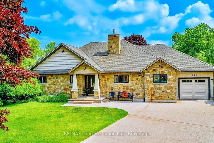 203 Campbell Crescent  Kincardine ON N2Z 1B9 photo