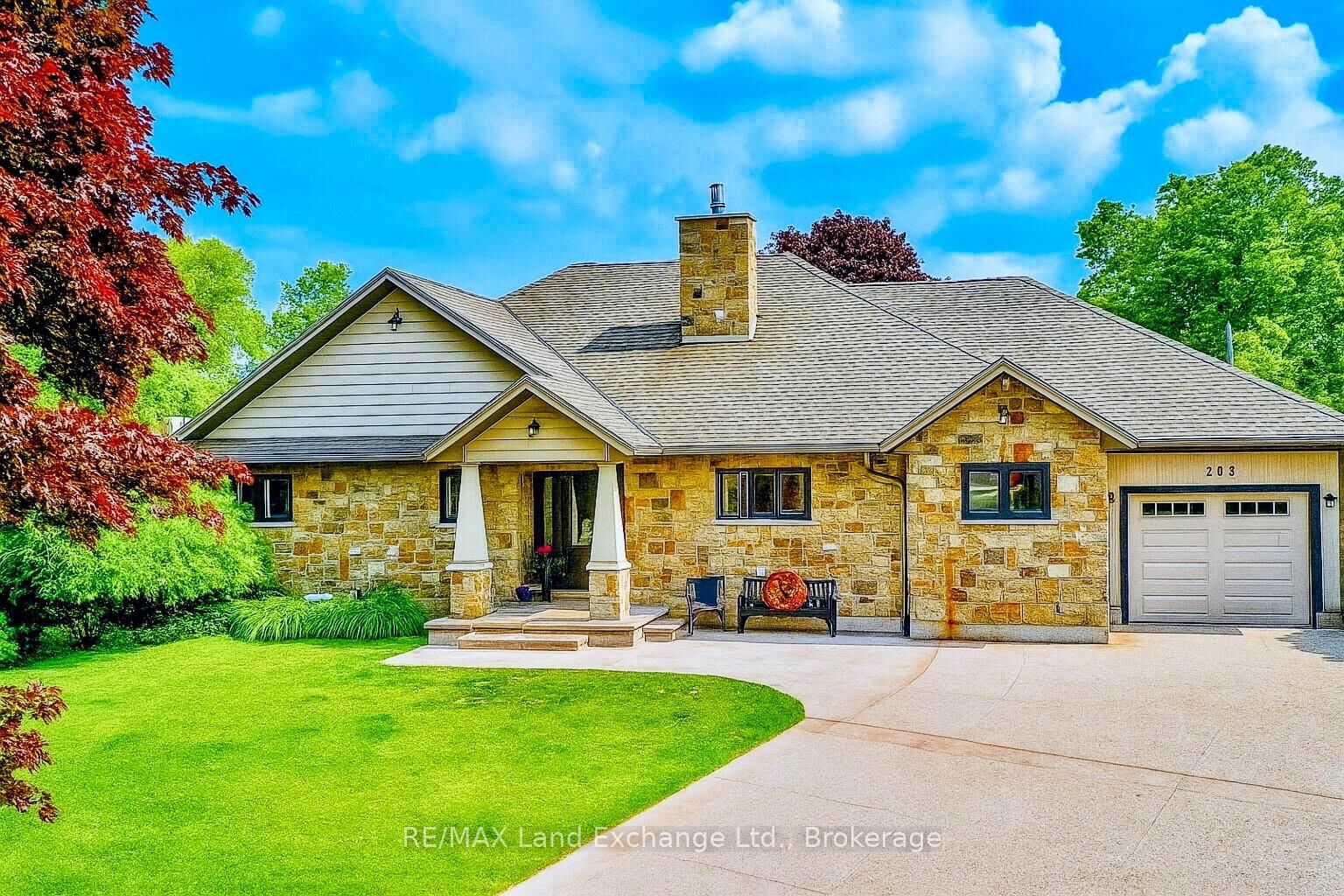 Property Photo:  203 Campbell Crescent  ON N2Z 1B9 