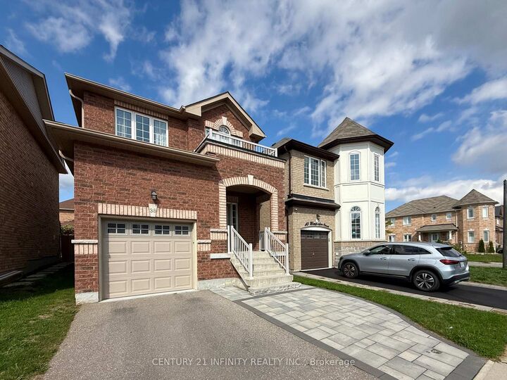 Property Photo:  38 Wimbledon Court  ON L1P 0B7 