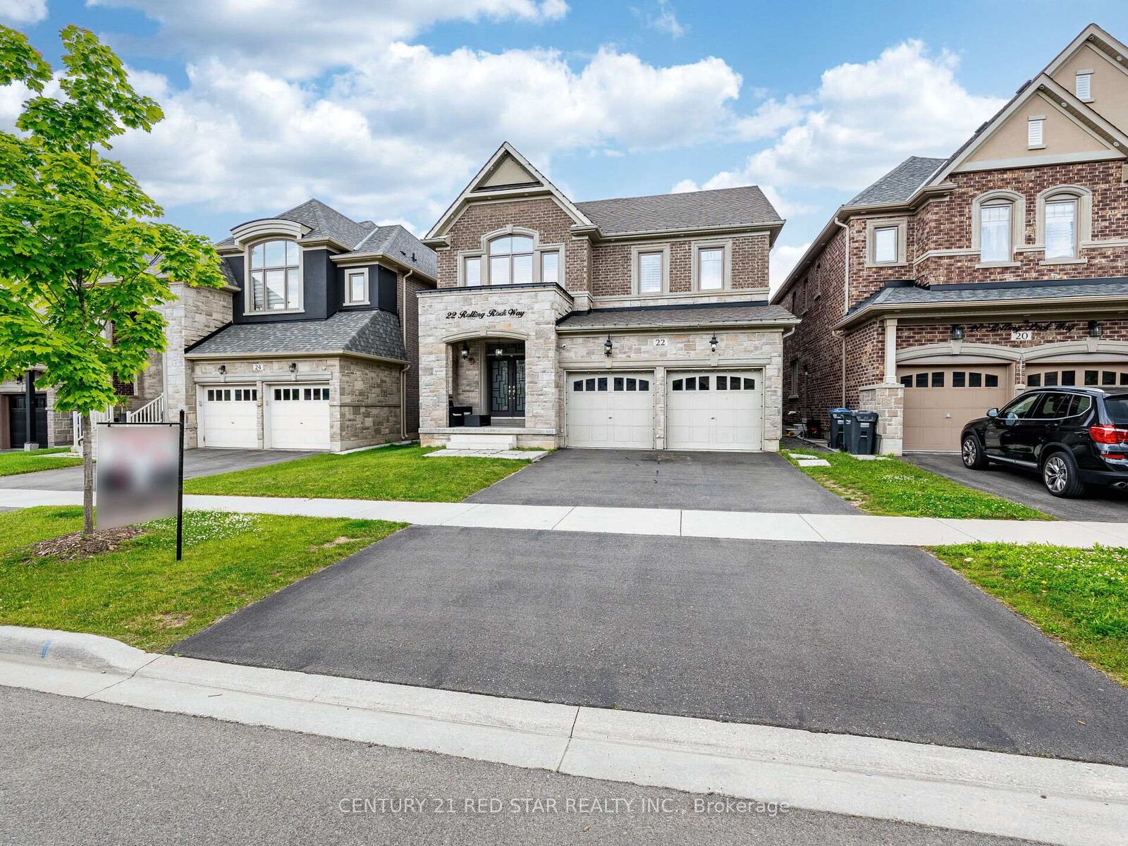 Photo de la propriété:  22 Rolling Rock Way  ON L6Y 6H3 